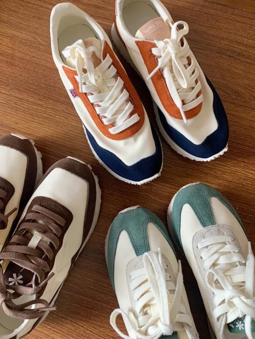 鞋子从美国空运到香港